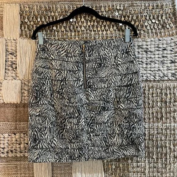 🐦‍⬛ EUC Leifsdottir Anthropologie pleated mini skirt sz 6 - Picture 4 of 10